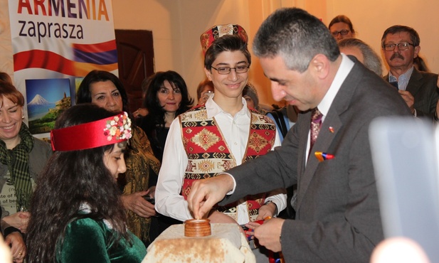 Siódme stulecie razem