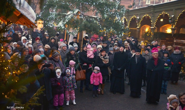 Rodziny kolędowały w Piekarach