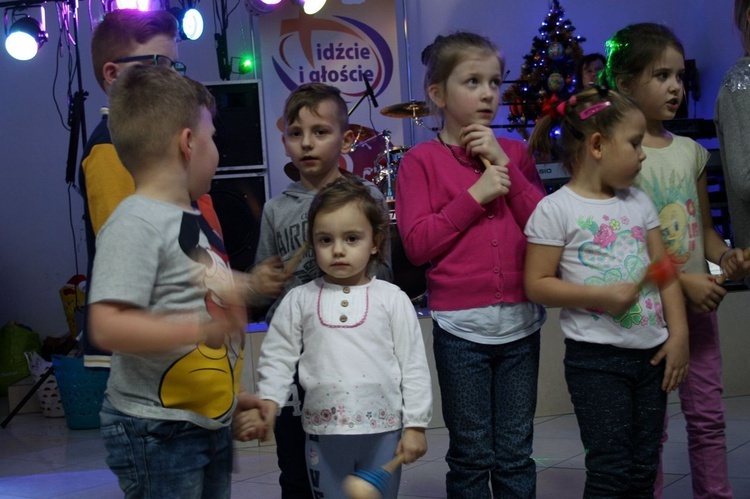 Świąteczne spotkanie dla dzieci w Czernicach Borowych