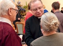 Mszę św., na której ks. Krzysztof otrzymał nominację, poprzedziło spotkanie opłatkowe z zaangażowanymi osobami świeckimi.