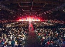 Spotkania Taizé to w praktycznie wyłącznie modlitwa.  A ona zawsze łączy.