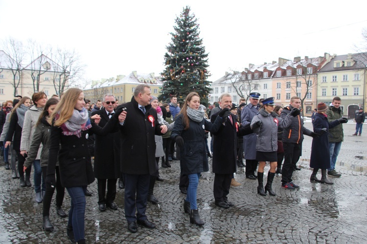 Polonez maturzystów w Łowiczu