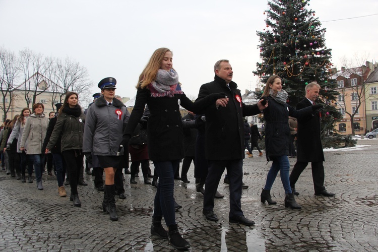 Polonez maturzystów w Łowiczu