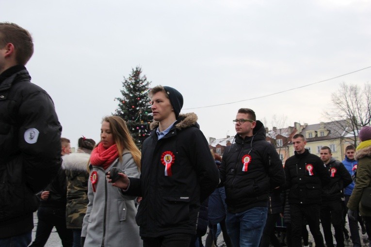 Polonez maturzystów w Łowiczu