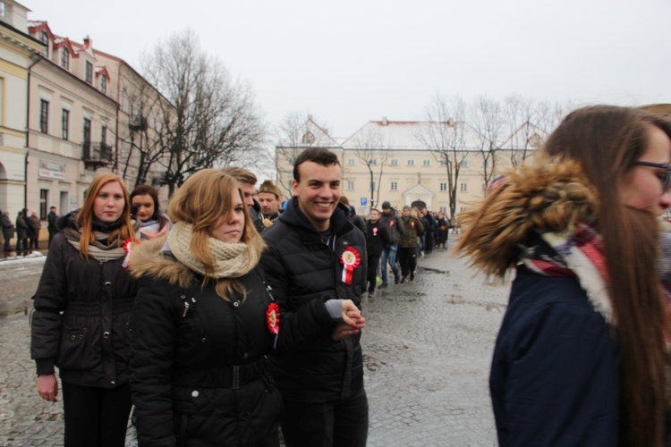 Polonez maturzystów w Łowiczu