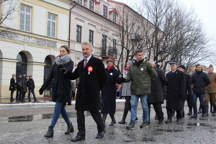 Polonez maturzystów w Łowiczu