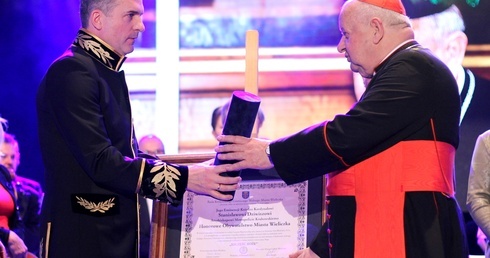 Honorowy Obywatel Dziwisz