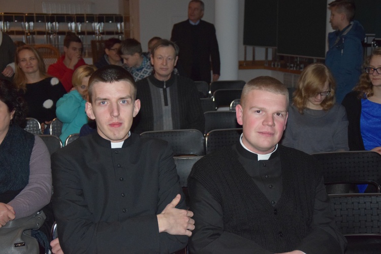 Jasełka i spotkanie opłatkowe w Szymanowie