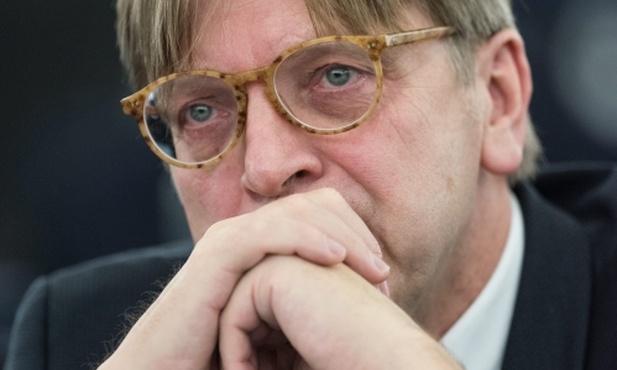 Verhofstadt wycofał się z wyścigu o fotel Przewodniczącego PE