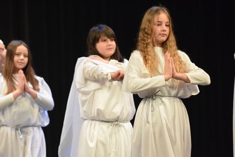 Świdnicki Przegląd Zespołów Kolędniczych: Publiczna Szkoła Podstawowa w Jugowicach