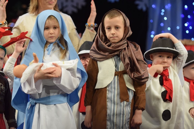 Świdnicki Przegląd Zespołów Kolędniczych: Społeczne Przedszkole „Akademia Przedszkolaka” w Świdnicy
