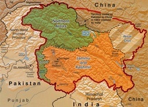 "FT": niebezpieczny wyścig zbrojeń między Indiami a Pakistanem