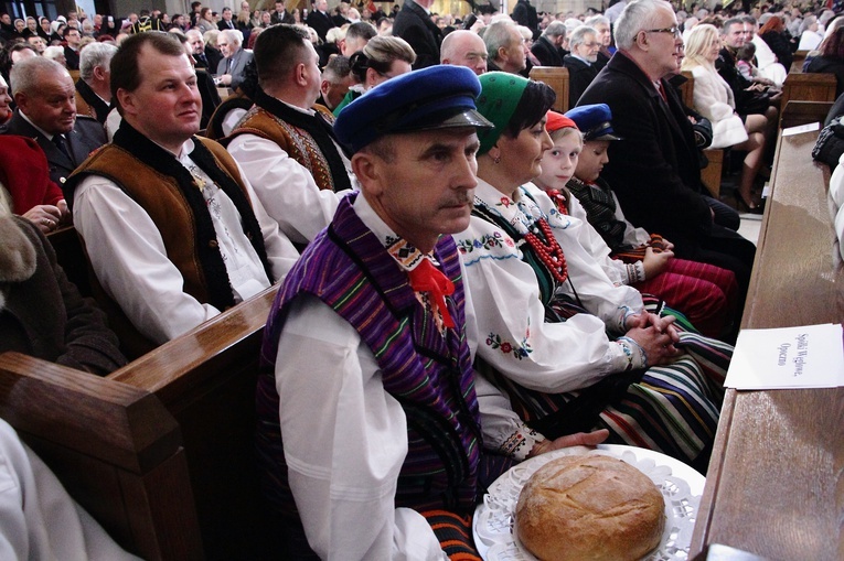 Msza dziękczynna za posługę kard. Stanisława Dziwisza cz. 1