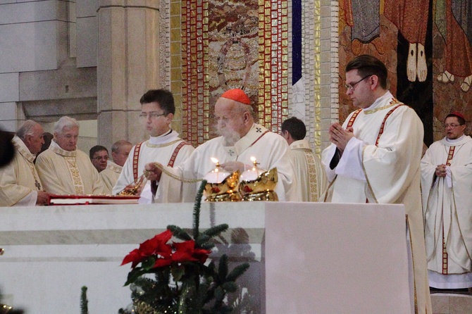 Msza dziękczynna za posługę kard. Stanisława Dziwisza cz. 1