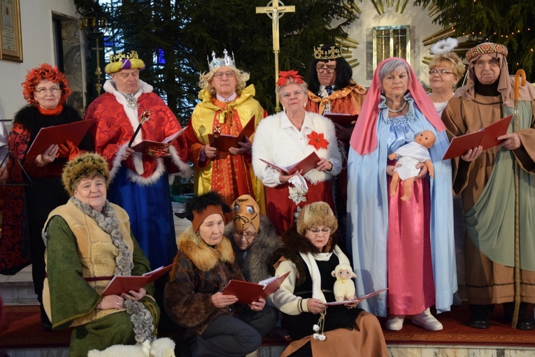 Występ zespołu "Ustronie" w Międzyborowie