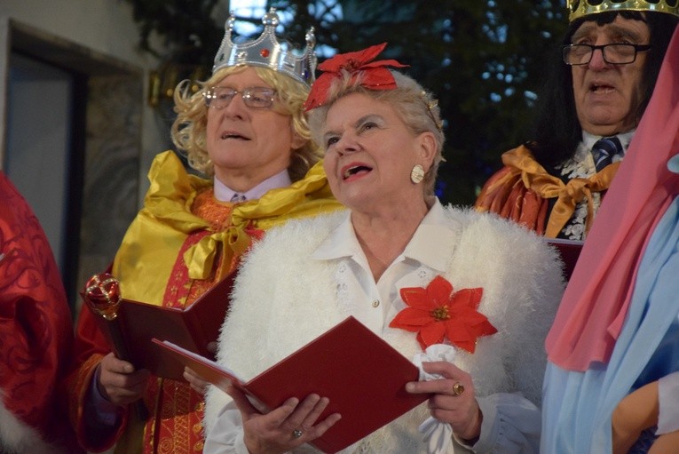 Występ zespołu "Ustronie" w Międzyborowie