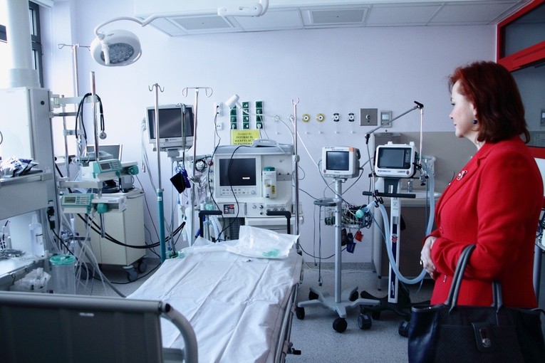 Otwarcie i poświęcenie "okrąglaka" w USD w Prokocimiu