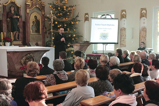 Goście wypełnili seminaryjną kaplicę po brzegi.