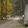 Ukraina: Szef MSZ potępił wandalizm na polskim cmentarzu w Bykowni