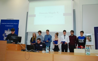 Uczniowie z Zespołu Szkół w Rogowie zaprezentowali film o dopalaczach