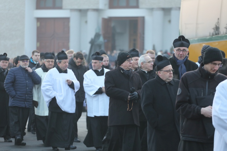 Pogrzeb śp. Rozalii Pindel, mamy bp. Romana Pindla