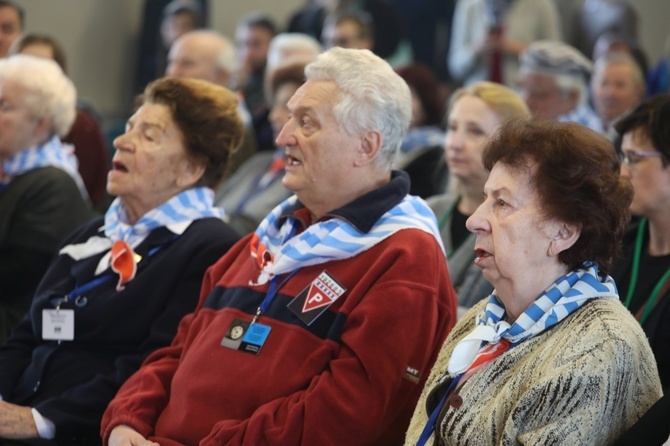 Modlitwa za więźniów KL Auschwitz-Birkenau