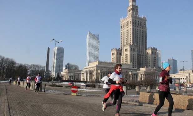 Na starcie stanęło ponad 200 biegaczy