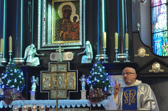 Jasnogórska zasuwa w Borzęcinie Dolnyn