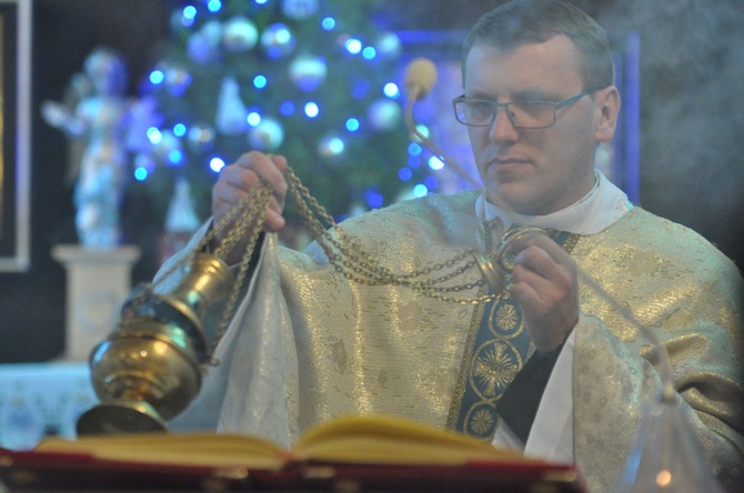 Jasnogórska zasuwa w Borzęcinie Dolnyn