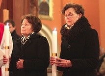 Bohaterka tekstu (pierwsza od lewej) i Anna Wywiał podczas konsekracji w 2013 r.