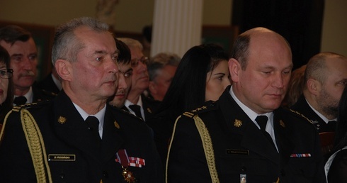 Od lewej st. bryg. Dariusz Rosiński i st. bryg. Jarosław Wlazłowski