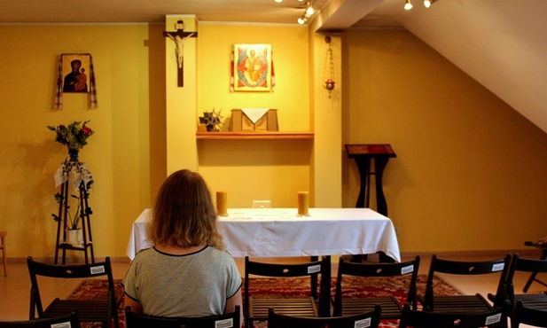 Luty w „Theotokos”