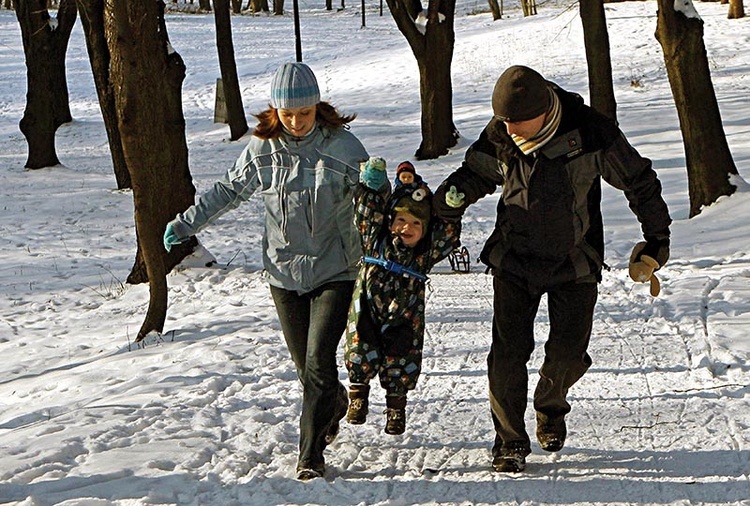 Pomysłodawcom inicjatywy Mama, Tata i Dzieci chodzi o to, aby UE wyraźnie zdefiniowała rodzinę jako wspólnotę opartą na małżeństwie jednej kobiety i jednego mężczyzny.