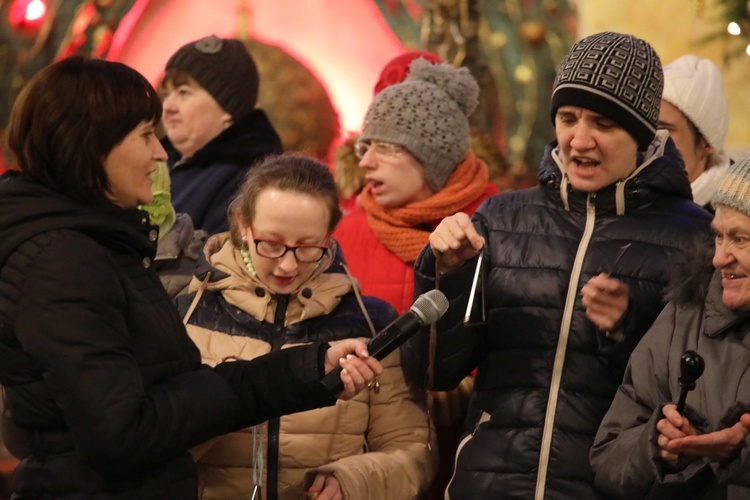 Kolędowanie Caritas i osób niepełnosprawnych w Bielsku-Białej - 2017