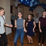 Zabawa w Liceum i Gimnazjum Sióstr Niepokalanek w Szymanowie