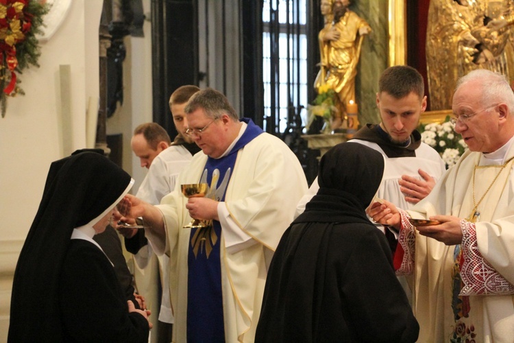 Obchody Dnia Życia Konsekrowanego w Łowiczu