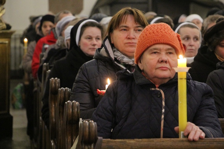 Obchody Dnia Życia Konsekrowanego w Łowiczu