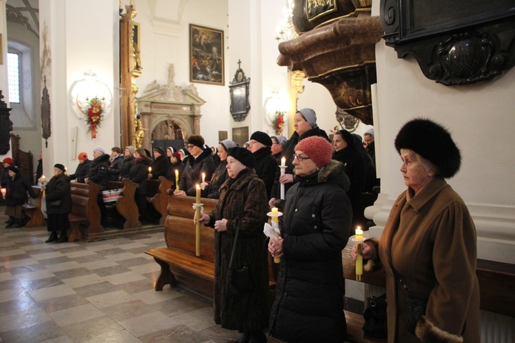 Obchody Dnia Życia Konsekrowanego w Łowiczu