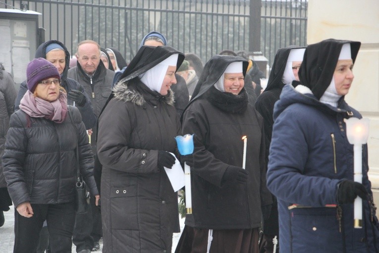 Obchody Dnia Życia Konsekrowanego w Łowiczu
