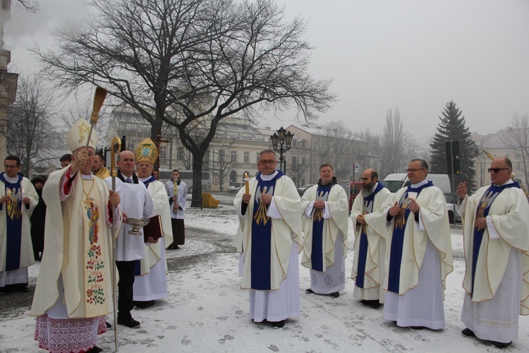 Obchody Dnia Życia Konsekrowanego w Łowiczu