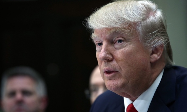 Trump chce zmiany prawa dot. kościołów