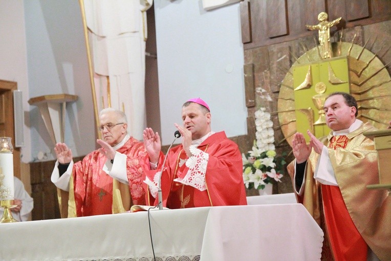 Bierzmowanie w Biskupicach Radłowskich