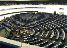 Parlament Europejski chce chronić dzieci przed mową nienawiści w internecie