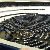 Parlament Europejski chce chronić dzieci przed mową nienawiści w internecie