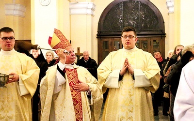 Mszy św. przewodniczył bp Henryk Tomasik.