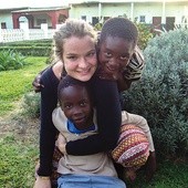 Beata prawie rok spędziła na misji w Afryce.