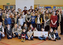 ▲	W Ciasnej pomoc misjom połączyła dzieci i dorosłych.