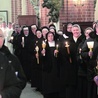 ▲	W naszej diecezji pracuje około 100 zakonnic i zakonników.