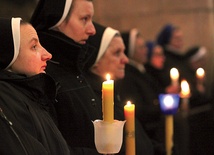 ▲	W czasie Eucharystii odbyło się uroczyste odnowienie ślubowania życia radami ewangelicznymi.