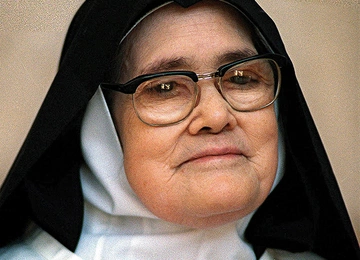 Siostra Łucja odeszła do domu Ojca 13 lutego 2005 r., 88 lat po objawieniach w Fatimie.